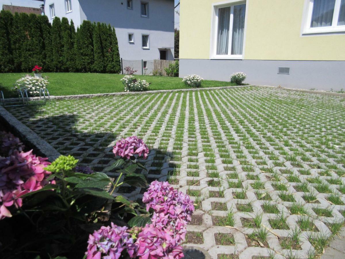 Home Apartments Salzburg Bagian luar foto